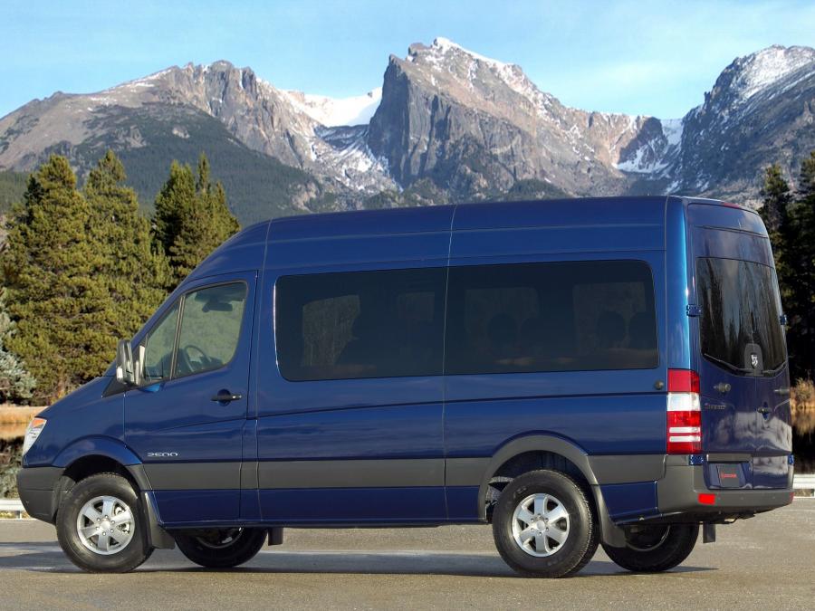  Dodge Sprinter 144 High Roof 2006 года  (фото 2 из 3)